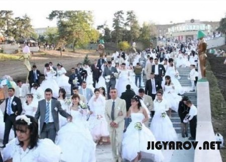 Свадьба - 700 пар в Арцахе!